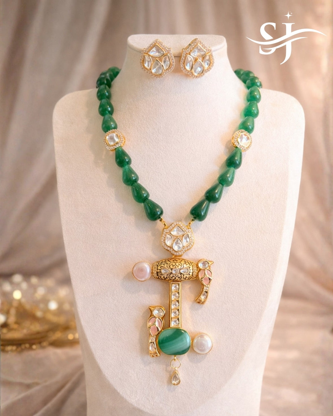 Emerald Bird Pendant Necklace Set