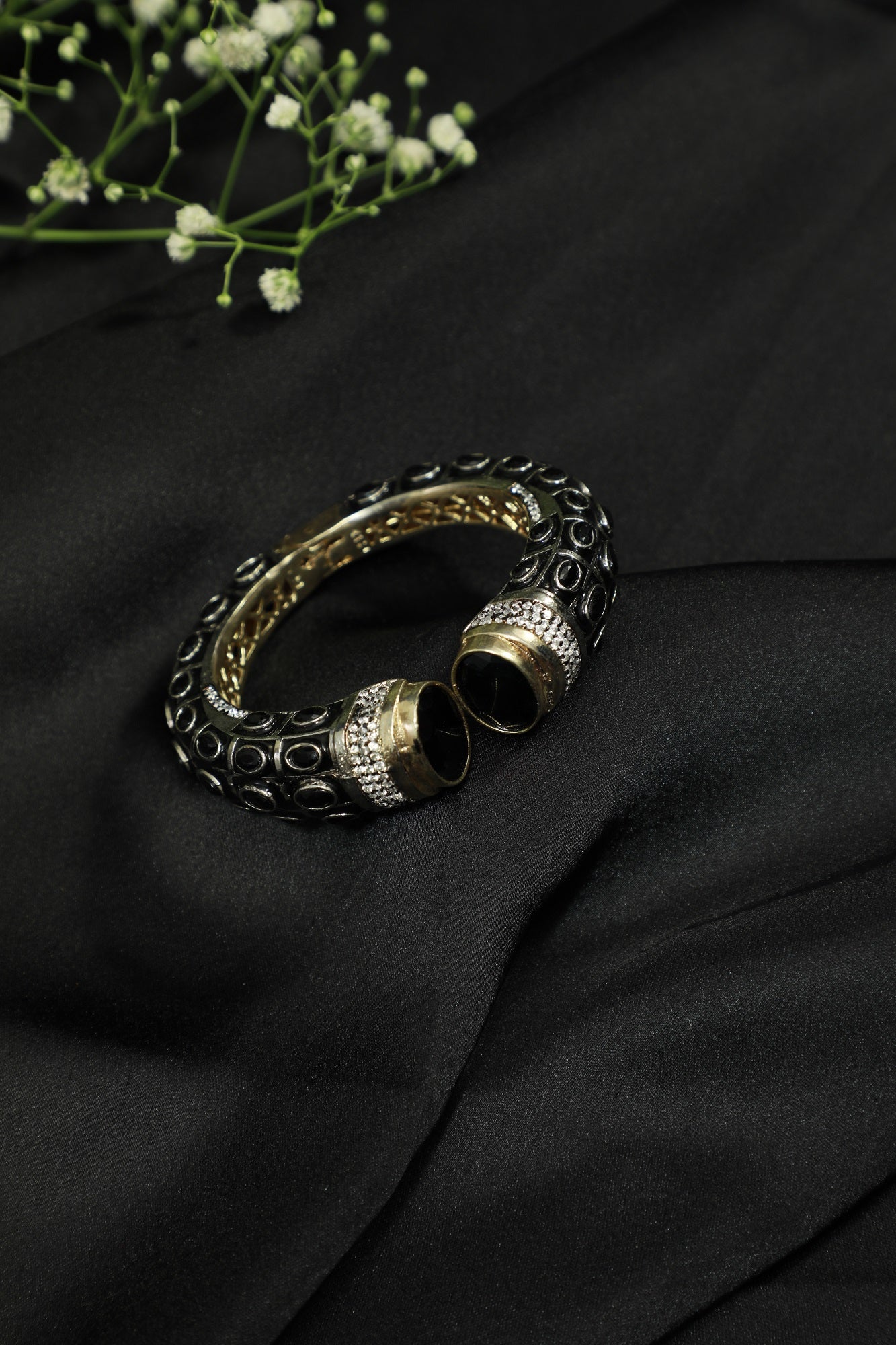 Midnight Charm Kada