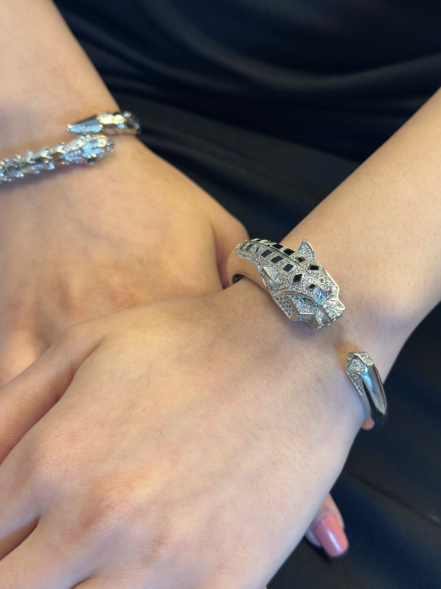 Jaguar Black Stone Kada