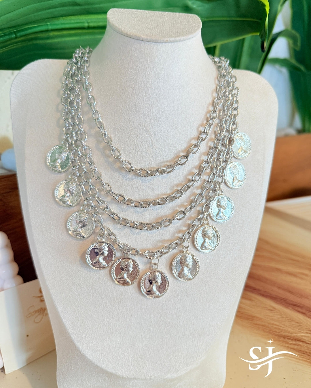 Luxury Layered Coin Choker Necklace for Women