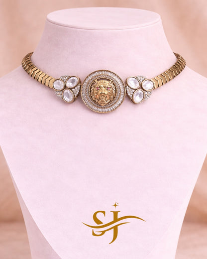 Royal Lion Minimal Choker