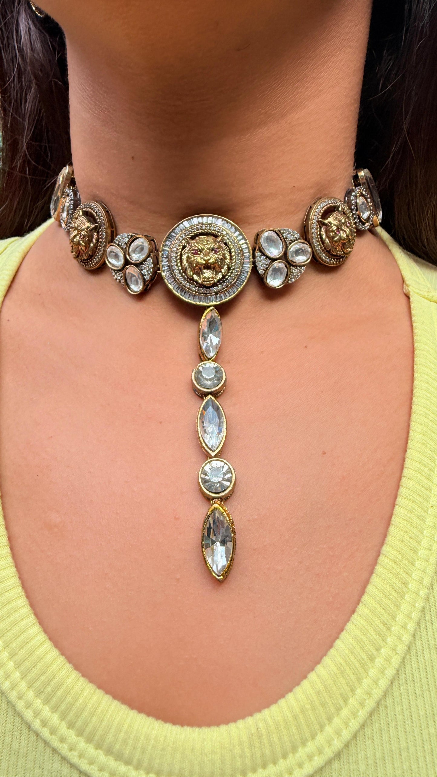 Royal Lion Drop Choker Set