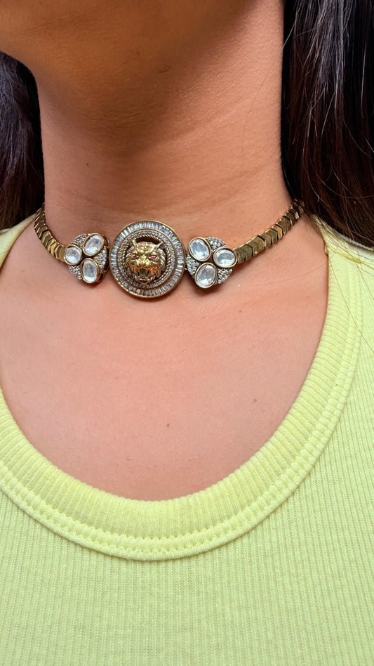 Royal Lion Minimal Choker